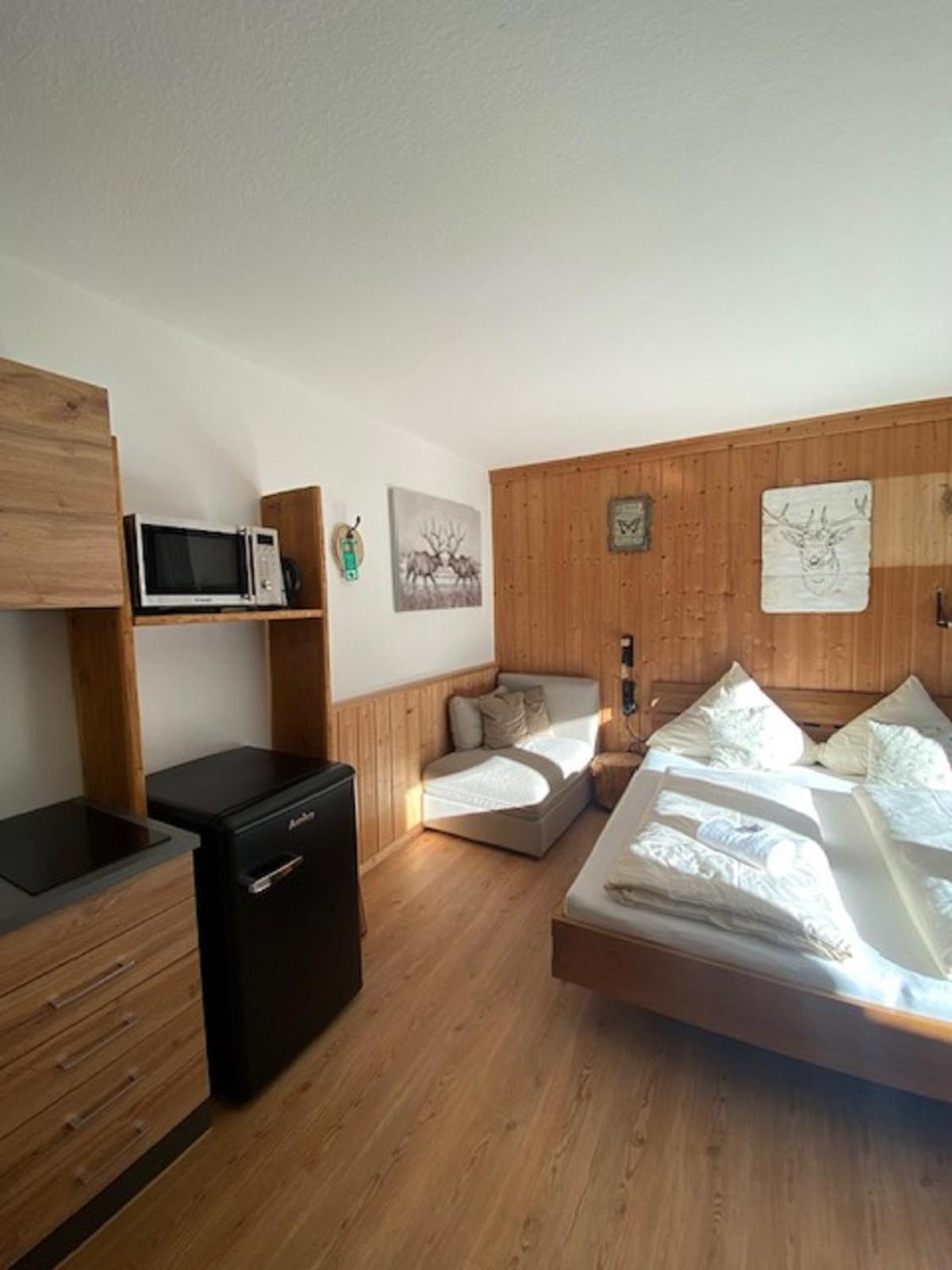 Alpenappartements Schwalbennestl Mittenwald Exteriér fotografie