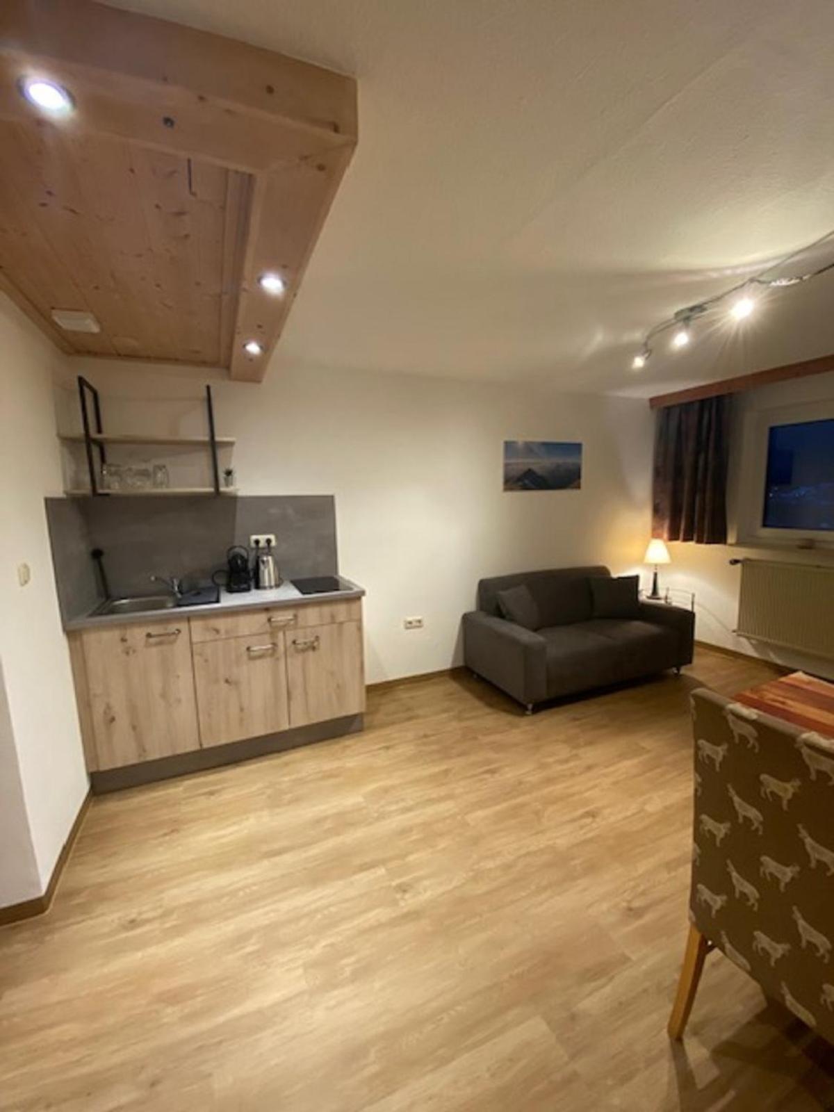 Alpenappartements Schwalbennestl Mittenwald Exteriér fotografie
